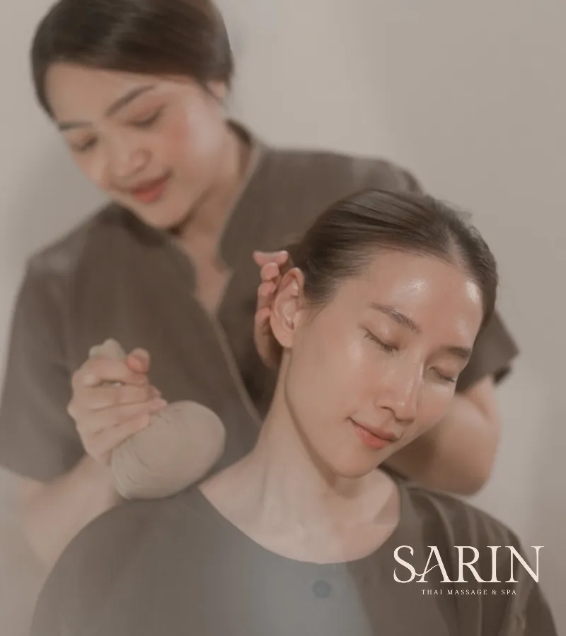 นวดประคบสมุนไพรที่ Sarin Thai Massage and Spa